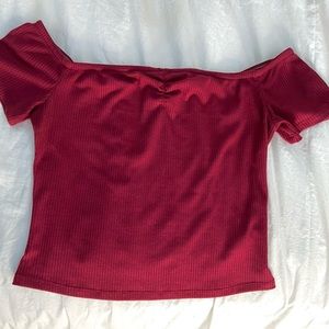 Off the shoulder - shirt / crop top